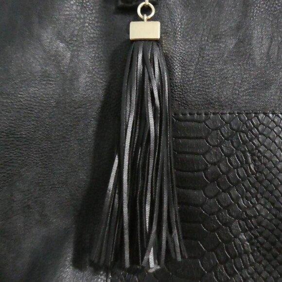 VICTORIA'S SECRET | Tote With Single Button Closure Top | Side Pocket - Picture 5 of 16